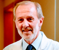 Dr. Gustavo Botti